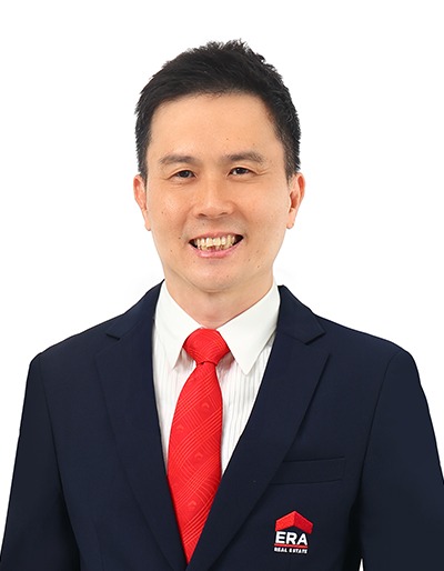 Raymond Ya, ERA Realty headshot